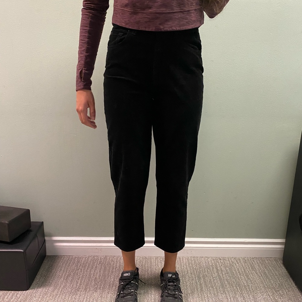 7 For All Mankind Black Corduroy Jeans Malia Cropped High Waisted Size 26 (M)
